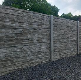 Betonzaun, Gartenzaun aus Polen