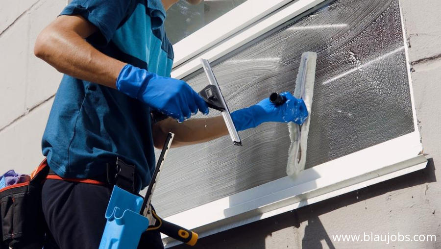 Fensterputzer Glasreinigung