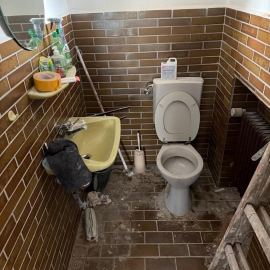 Trockenbau für zwei Hänge - WC